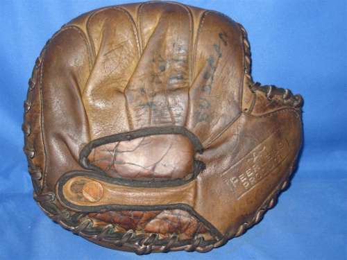 Chuck Klein Banner Catchers Mitt Back